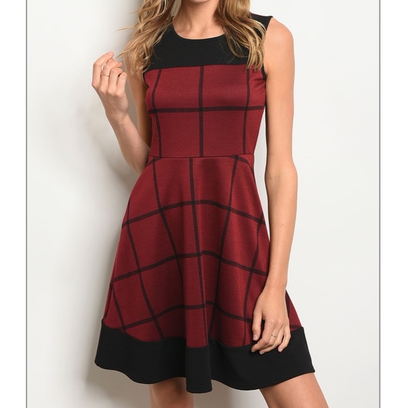 Black & Wine Color Skater Dress - Picture 5 of 6